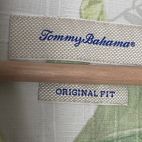 Tommy Bahamas Mens Hawaii Print Shirt 100% Silk XXL - Picture 7 of 8